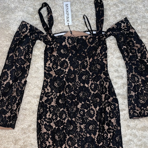 MINK PINK MARSEILLE ASYMMETRICAL LACE DRESS - Picture 10 of 10